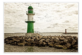 Plakat  Green and red lighthouse at the harbor entrance of Warnemünde